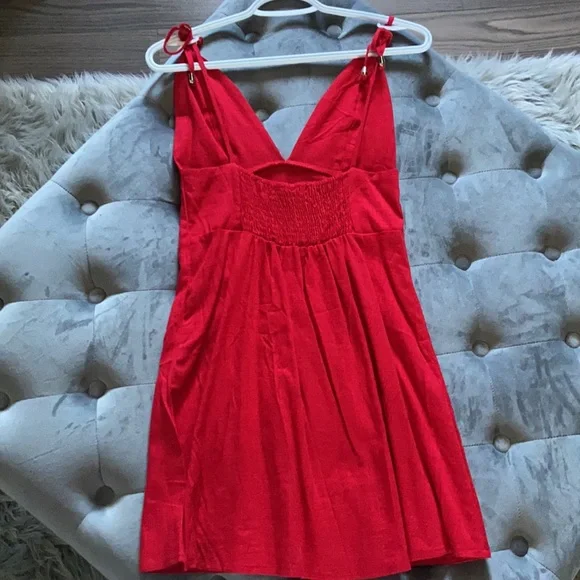 Red mini dress - Picture 2 of 2